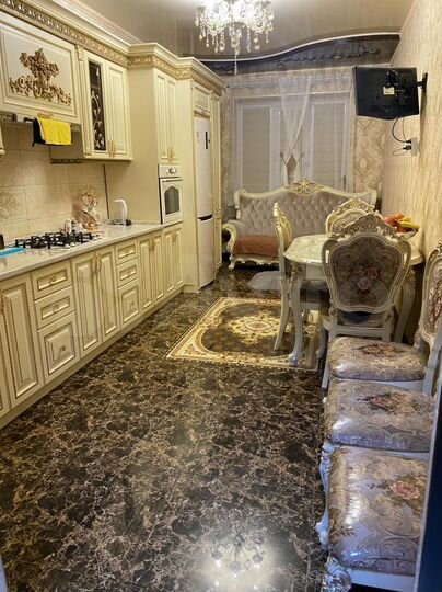 1-к. квартира, 58 м², 3/6 эт.