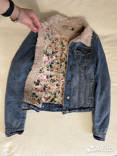 Джинсовая куртка женская