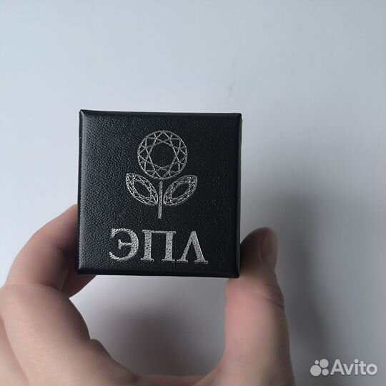 Кольцо с гранатами серебро эпл