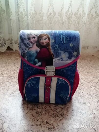 Рюкзак школьный