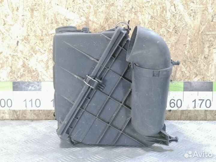 Корпус воздушного фильтра Clk 208