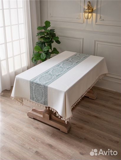 Скатерть новогодняя новая 140 на 140; 220; 300 см