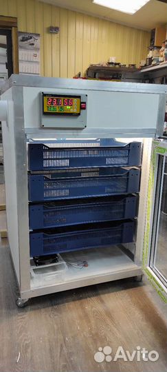 Фермерские инкубаторы и выводные шкафы