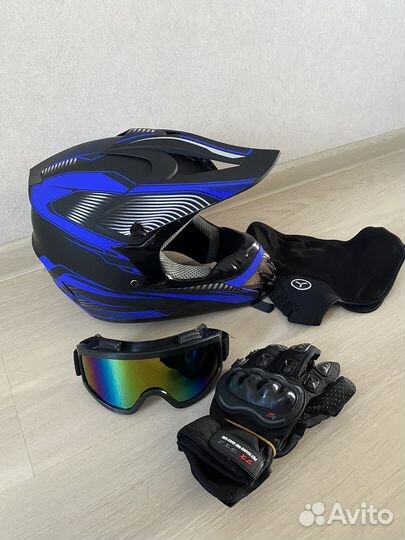 Кроссовый шлем комплект