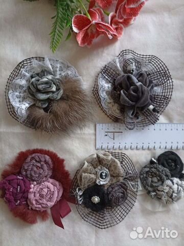 Текстильная брошь