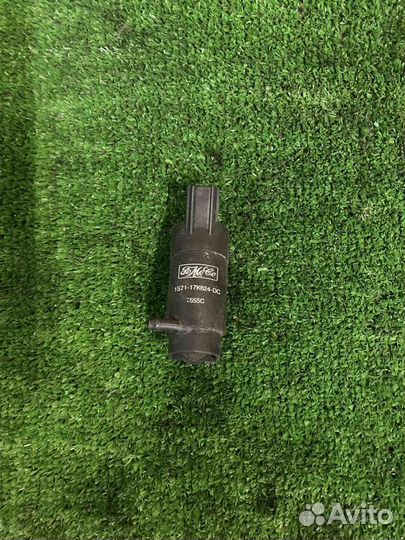 Насос омывателя лобового стекла volvo S80 S40 S60