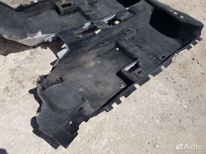 Пол салона volkswagen passat B6