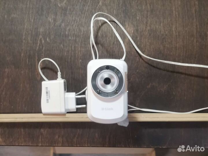 Беспроводная облачная WI-FI камера D-Link DCS-933L