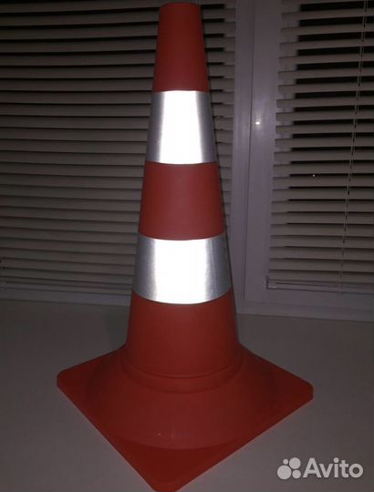 Конус дорожный(для автомобилей)