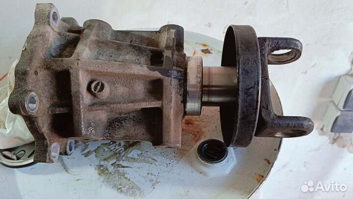 Хвостовик раздатки pajero