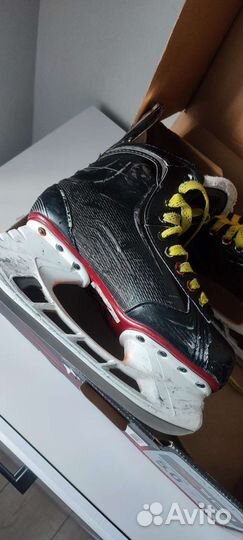 Хоккейные коньки bauer