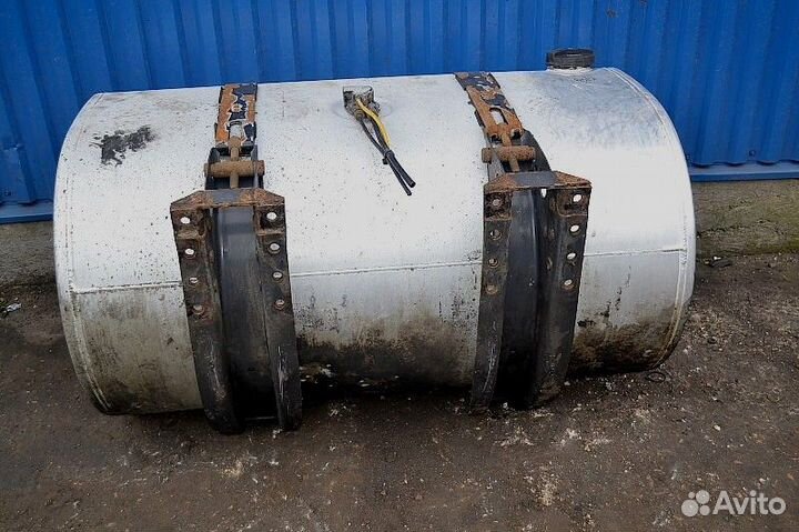 Топливный бак volvo FH16 (01.93)