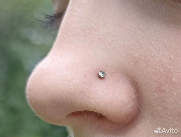 Модель на пирсинг