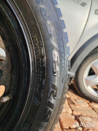 Pirelli Ice Zero 185/65 R15 92H