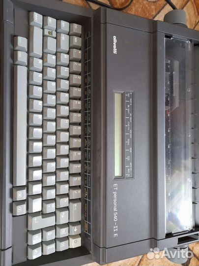 Печатная пишущая машинка olivetti