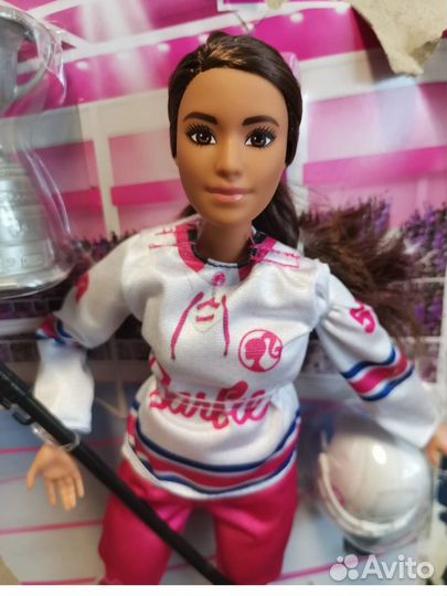Кукла барби Зимние виды спорта хоккеист