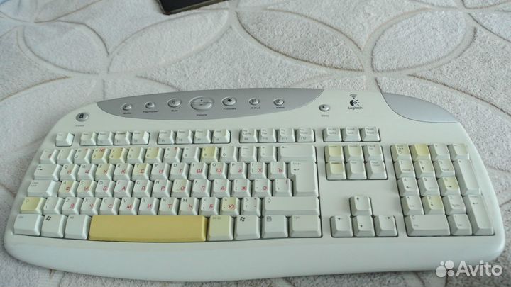 Беспроводная Клавиатура Logitech Y-RK49 белая