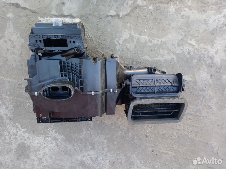 Корпус отопителя Skoda Fabia 2 под кондиционер