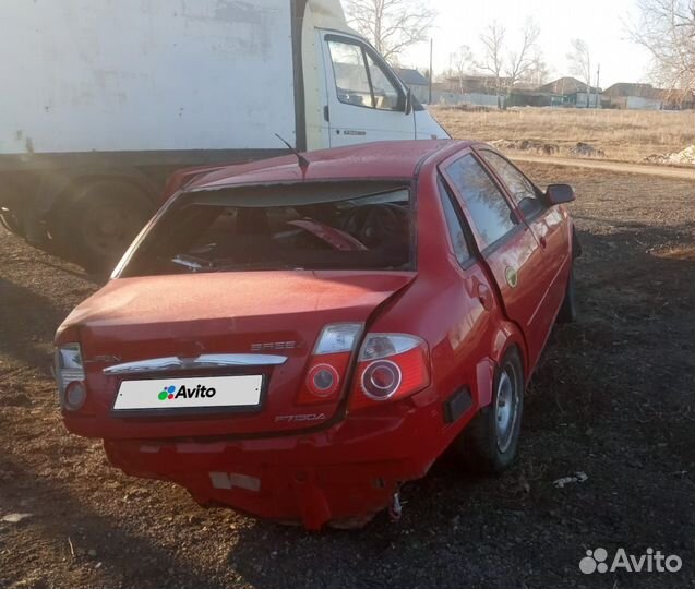 LIFAN Breez (520) 1.3 МТ, 2008, битый, 180 000 км