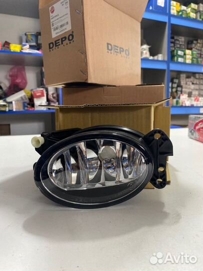 Фара противотуманная Mercedes-Benz E-Class W211