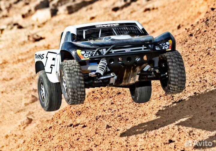 Traxxas slash 1/10 4wd VXL RTR