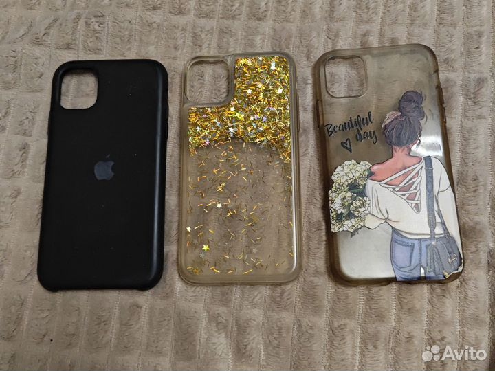 Чехлы на iPhone 11