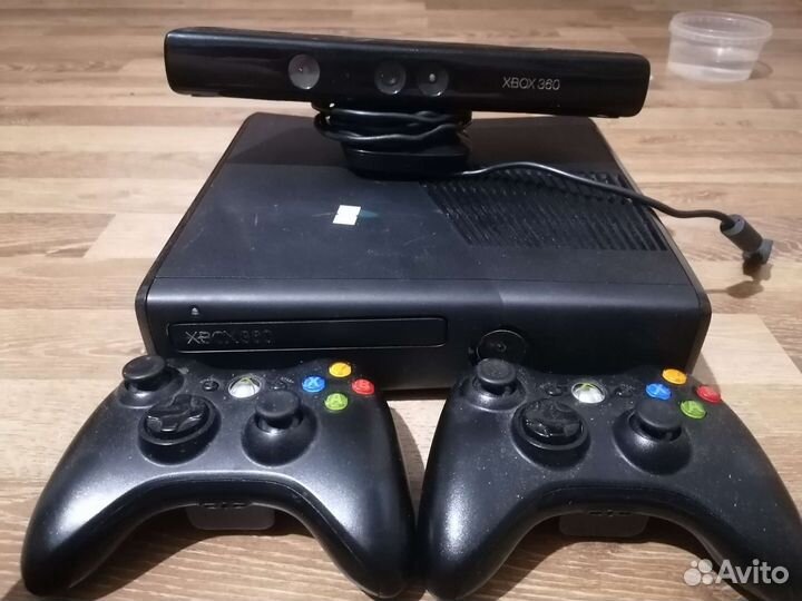 Xbox 360 slim 250 gb прошитый