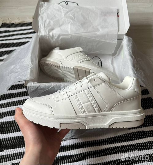 Новые кросовки Tommy Jeans Оригинал