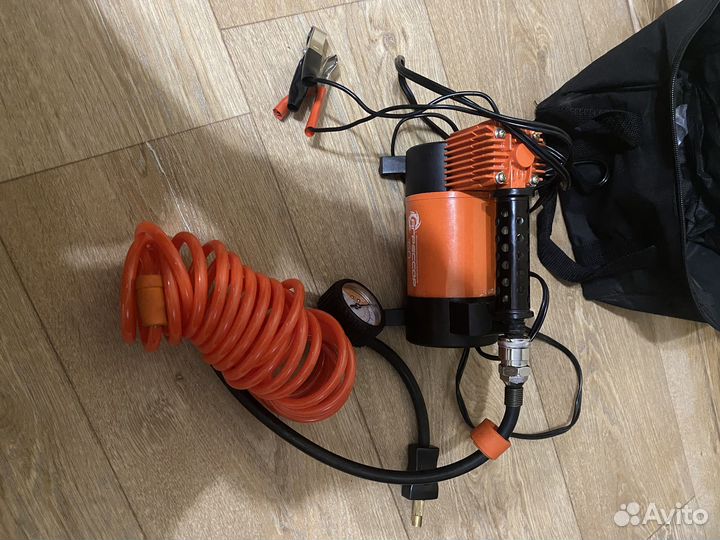 Компрессор автомобильный