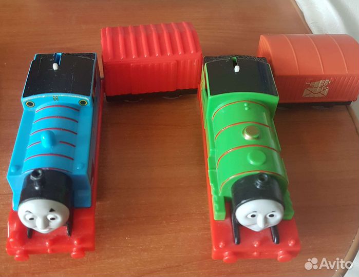 Паровозик Томас на батарейках