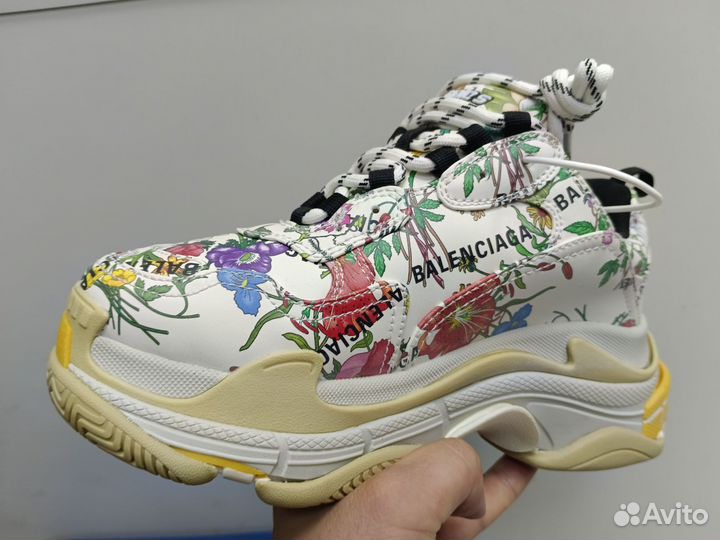 Кроссовки Balenciaga triple s