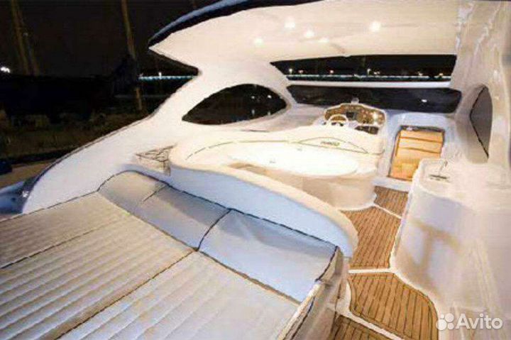 Морска прогулка Аренда яхт