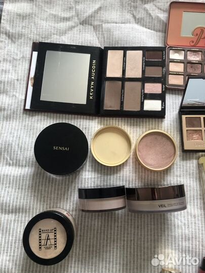 Сет косметики Denona Charlotte Tilbury