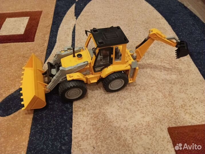 Экскаватор игрушка