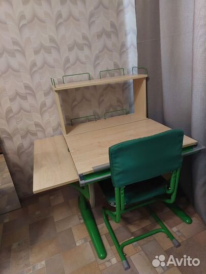 Растущая парта дэми