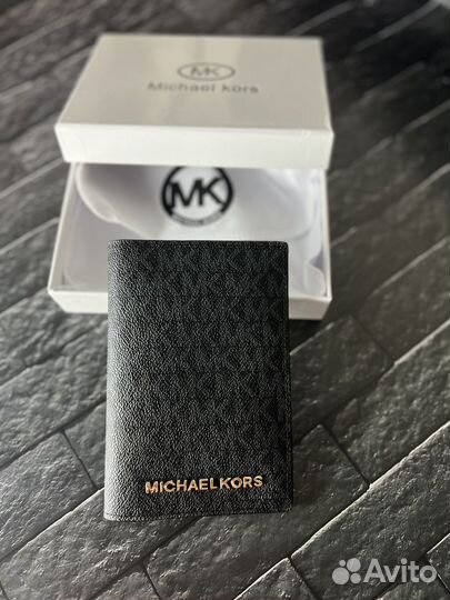 Обложка на паспорт michael kors