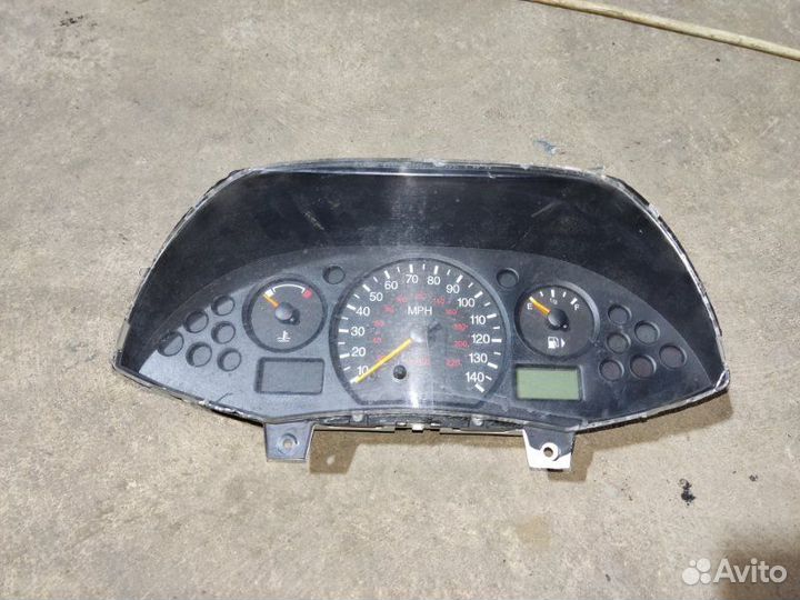 Щиток приборов Ford Focus 1 седан 2.0I splitport