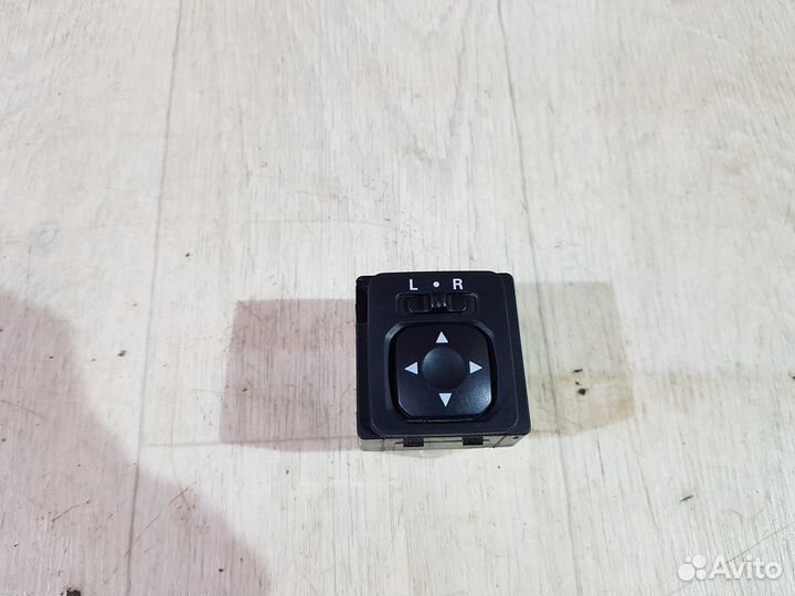 Блок управления зеркалами Mitsubishi asx 1.6