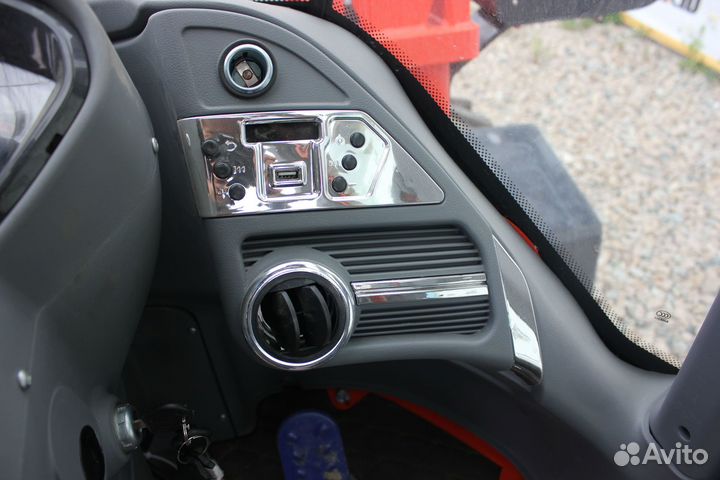 Фронтальный погрузчик Redstar 2500GT, 2023