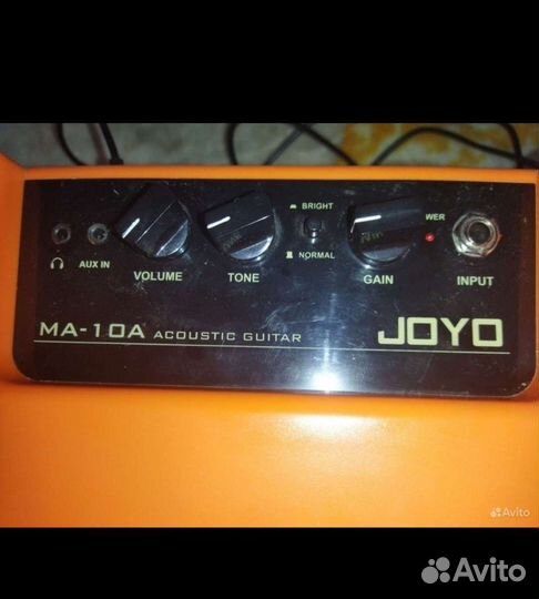 Комбик для акустической гитары joyo MA-10