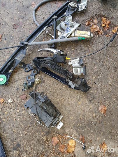 Замок ручка двери на фокус 1