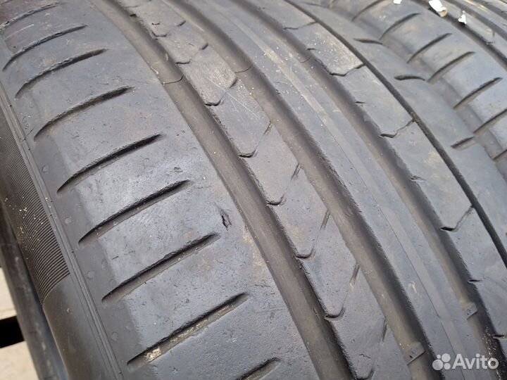 Pirelli P Zero PZ4 255/45 R19