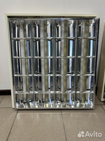 Светильник потолочный накладной