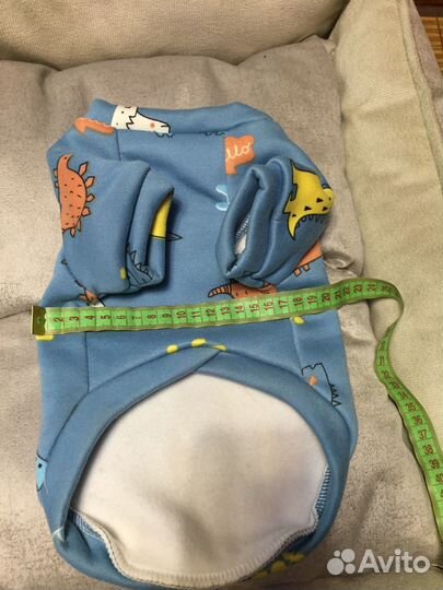 Лежанка, переноска, костюм, когтеточка