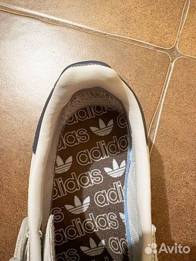 Кроссовки женская adidas spezial 40