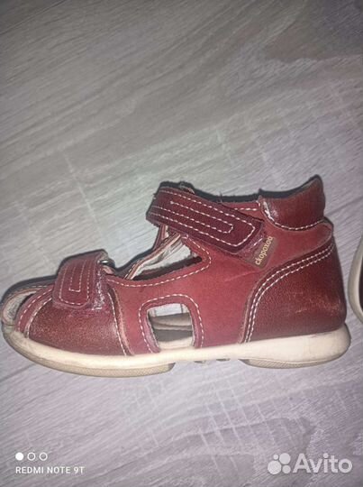 Сандалии для девочки