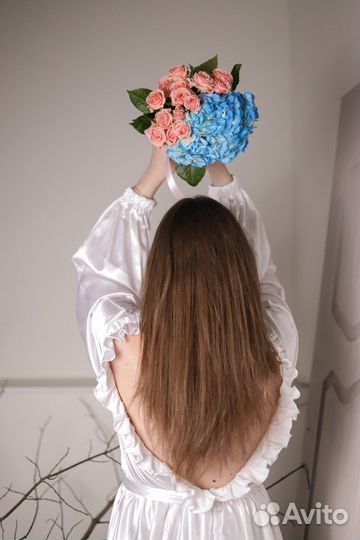 Яркий свадебный букет невесты