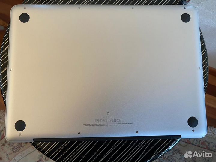 Apple macbook pro 2011