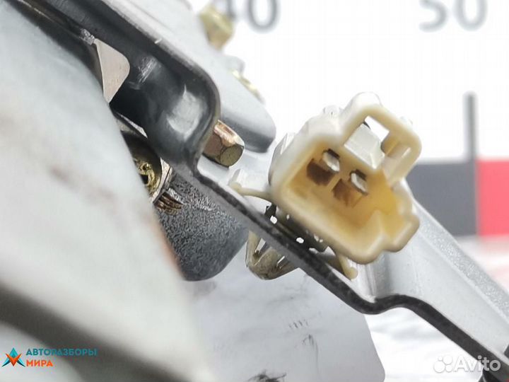 Моторчик заднего стеклоочистителя (дворника) Mazda