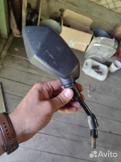 Продам Зеркало на Kawasaki Z 1000 оригинал